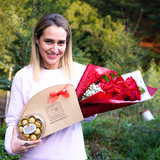 PACK 12 ROSAS ROJAS CON CHOCOLATE FERRERO DE CORAZON