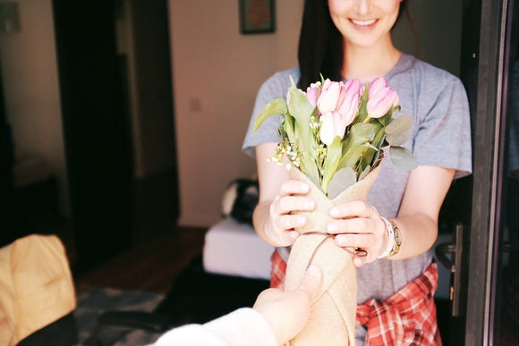 Los motivos más recurrentes para enviar flores de regalo