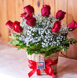 CANASTO DE 12 ROSAS ROJAS