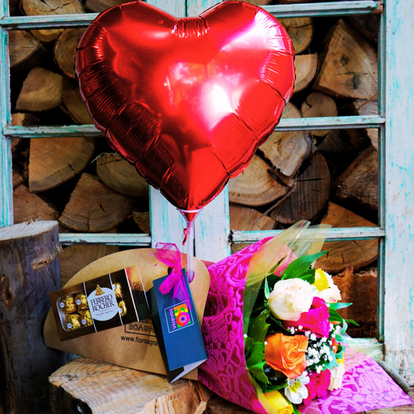 PACK 12 ROSAS DE COLORES + CHOCOLATE FERRERO ROCHER + GLOBO